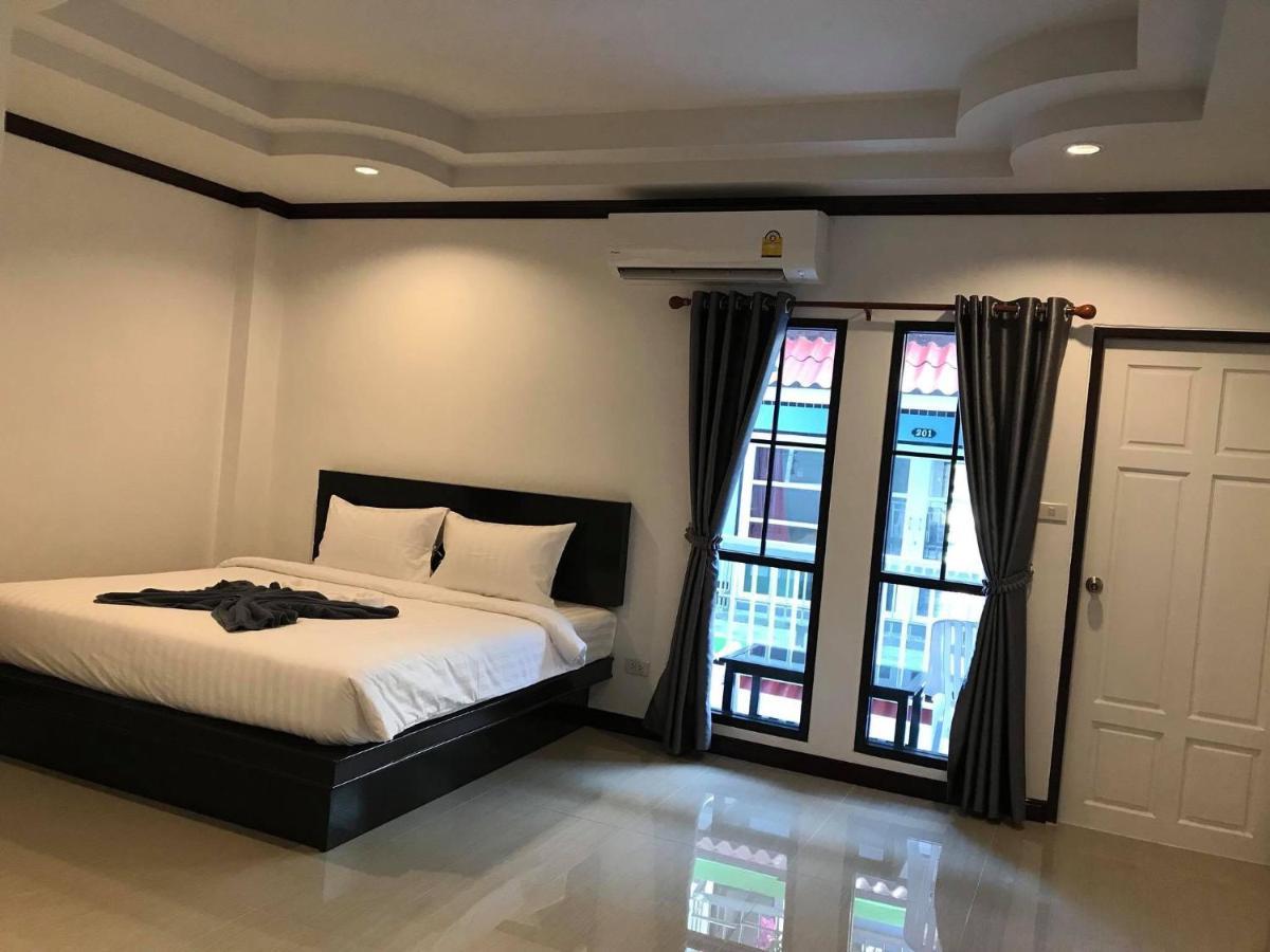 Sabaidee Mansion&Hotel Koh Lanta Exterior photo